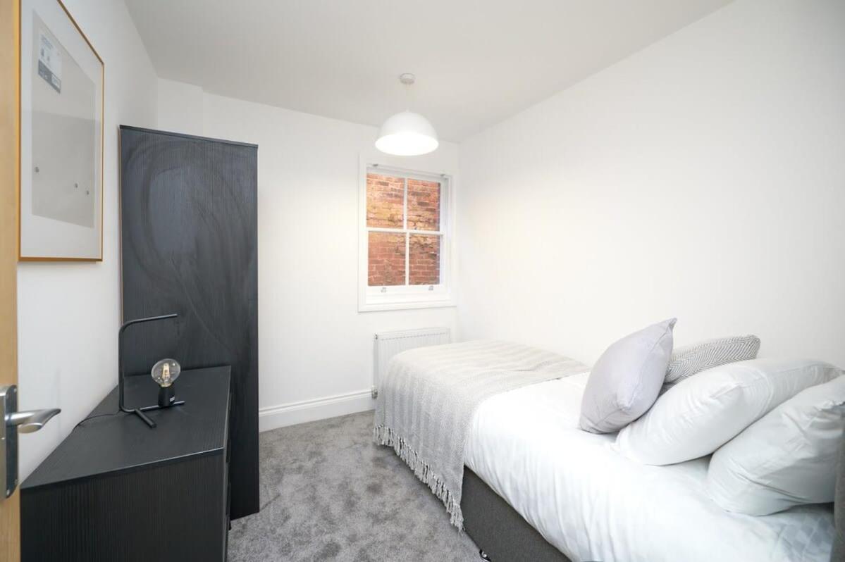 Lovely 2 Bedroom Apartment In Preston Preston  Exterior foto