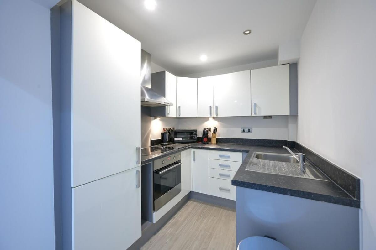 Lovely 2 Bedroom Apartment In Preston Preston  Exterior foto